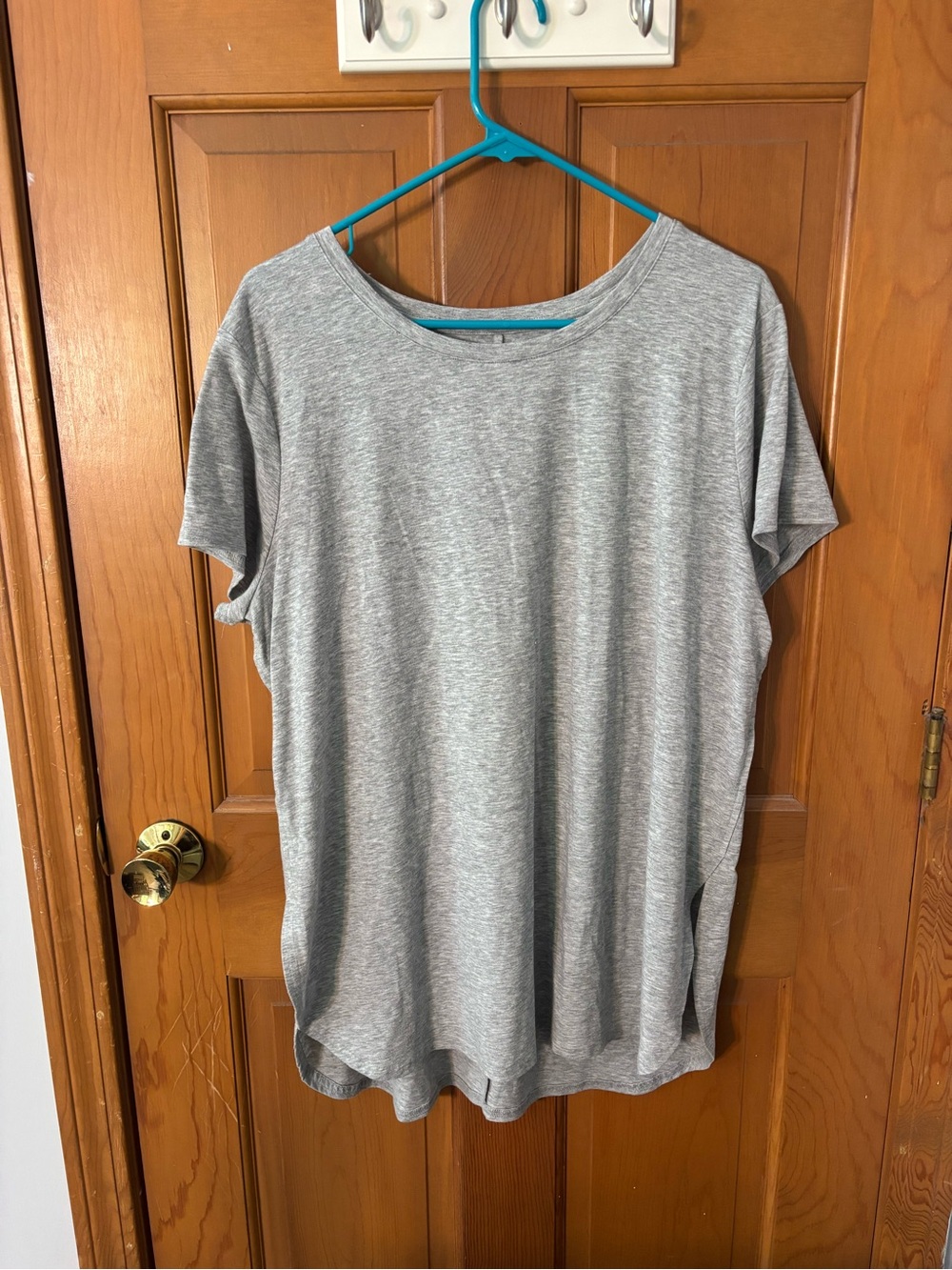 tek gear Heather Gray Short Sleeve Women's Tee